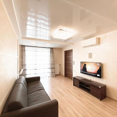 2-Bedroom Apartment Most City Area, Ekaterynoslav Square Dnipro Ngoại thất bức ảnh