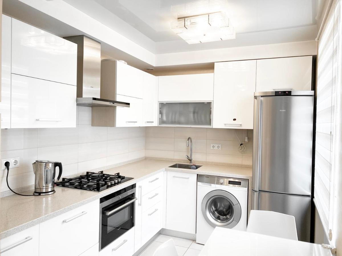 2-Bedroom Apartment Most City Area, Ekaterynoslav Square Dnipro Ngoại thất bức ảnh