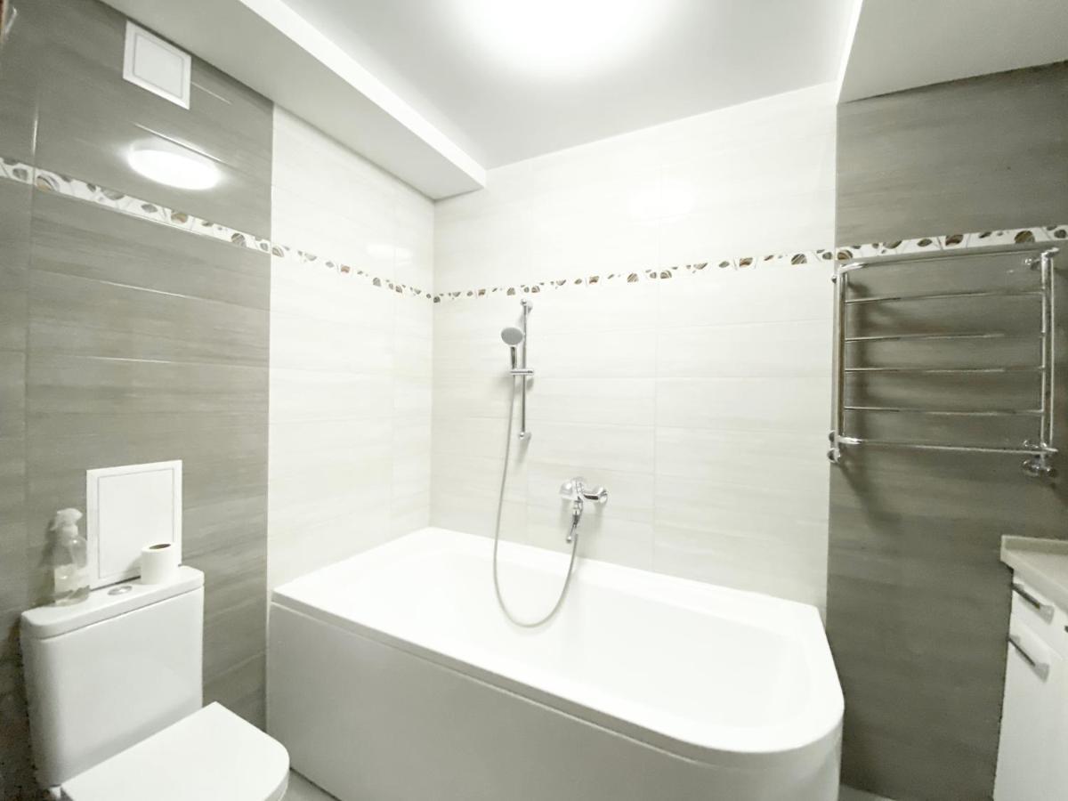2-Bedroom Apartment Most City Area, Ekaterynoslav Square Dnipro Ngoại thất bức ảnh